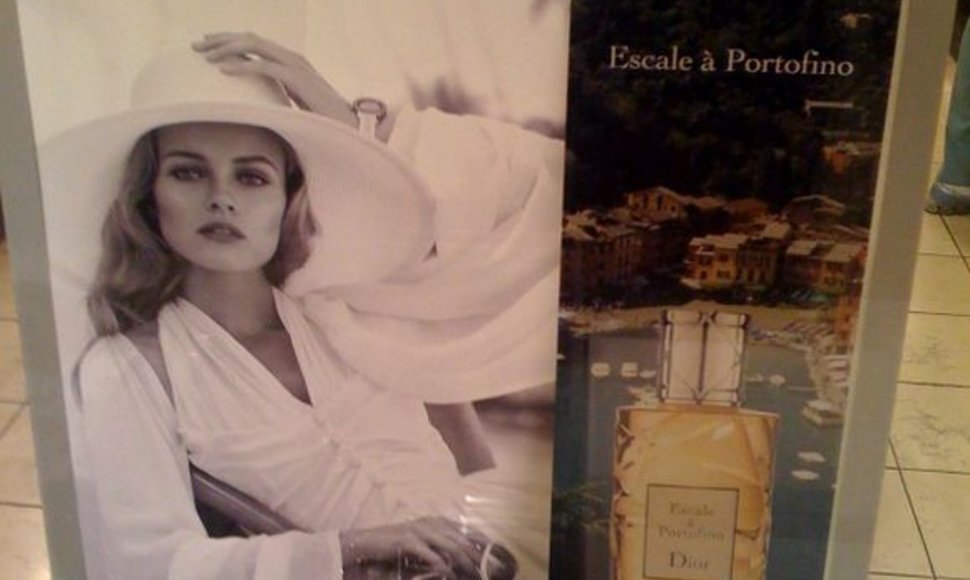 Manekenė Edita Vilkevičiūtė – „Dior“ mados namų sukurtų kvepalų reklaminis veidas