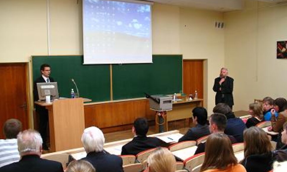 Mokslinė-praktinė diskusija „Europos Sąjunga ir Lietuva : veiklos efektyvumas ir institucijų sąveika“.