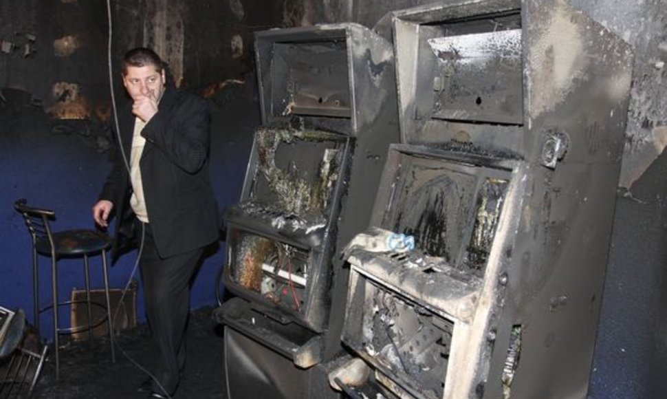 Ukrainoje kilo gaisras lošimo automatų salone.