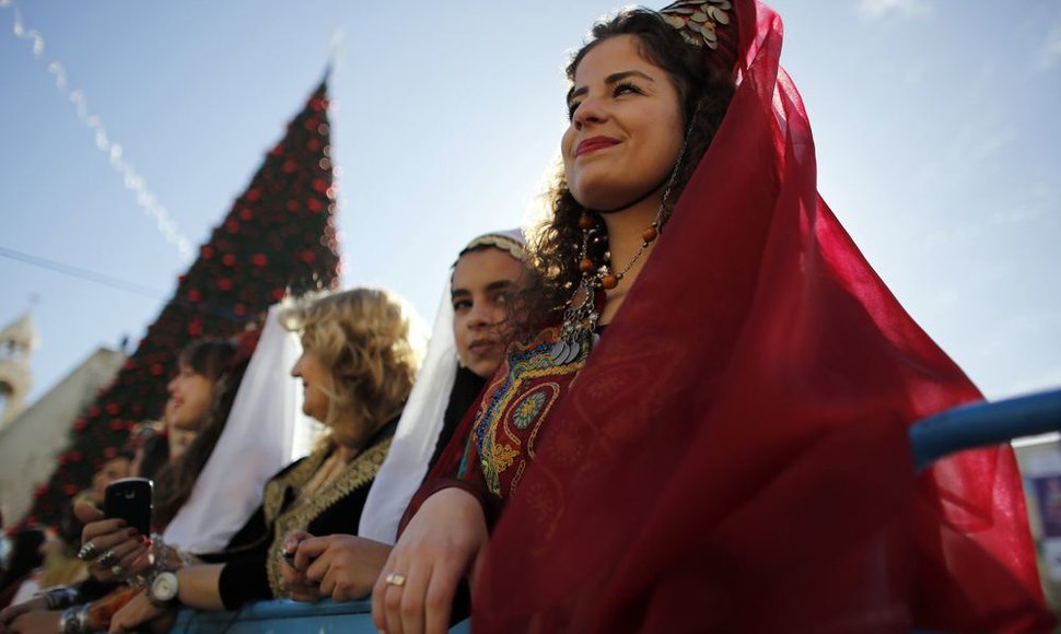 Tūkstančiai žmonių susirinko sutikti Kalėdas Betliejuje. 
