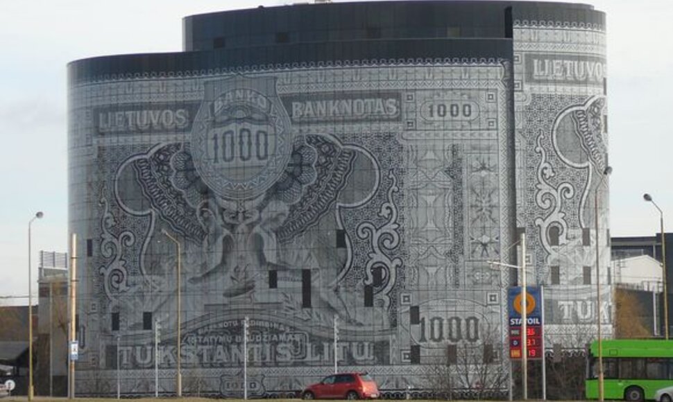 Į Lietuvos rekordų knygą įrašytas didžiausias vitražas šalyje.