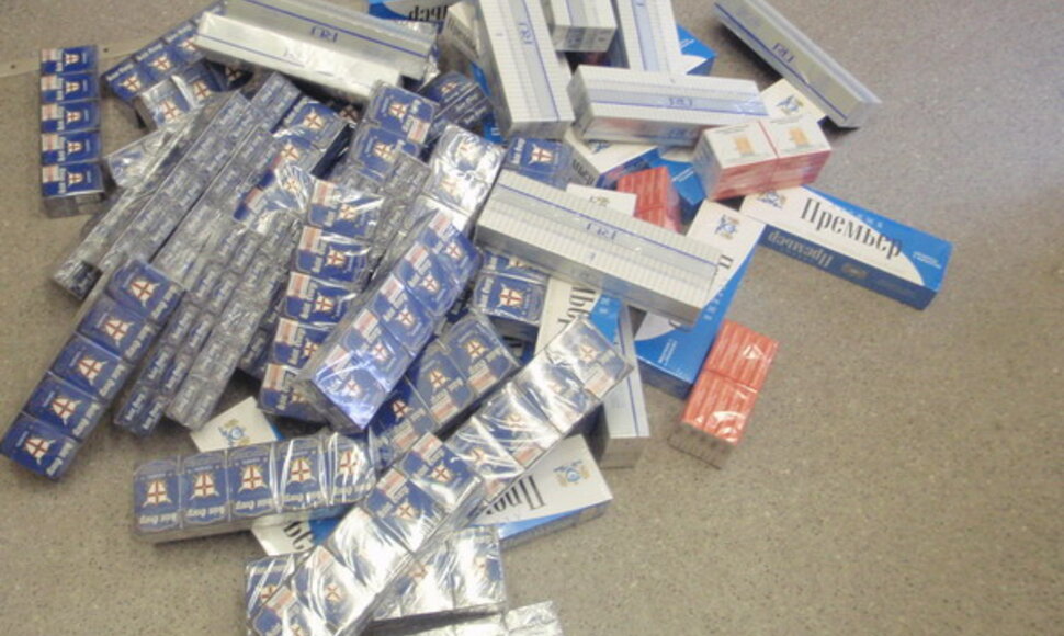 Sulaikytosios prekiavo cigaretėmis be banderolių.