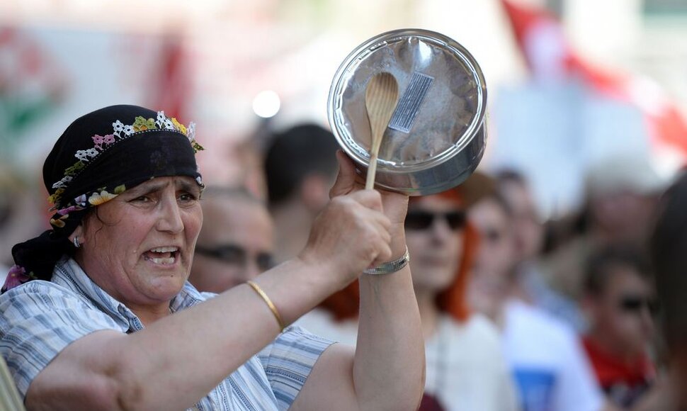Turkijoje tęsiasi protestai.