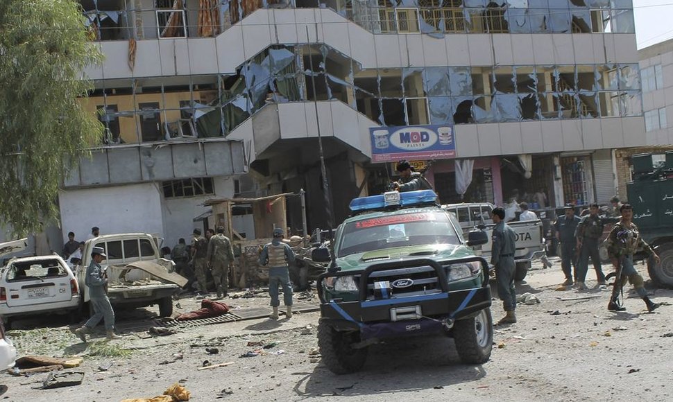 Afganistano pietuose susiprogdindamas mirtininkas nusinešė šešias gyvybes.