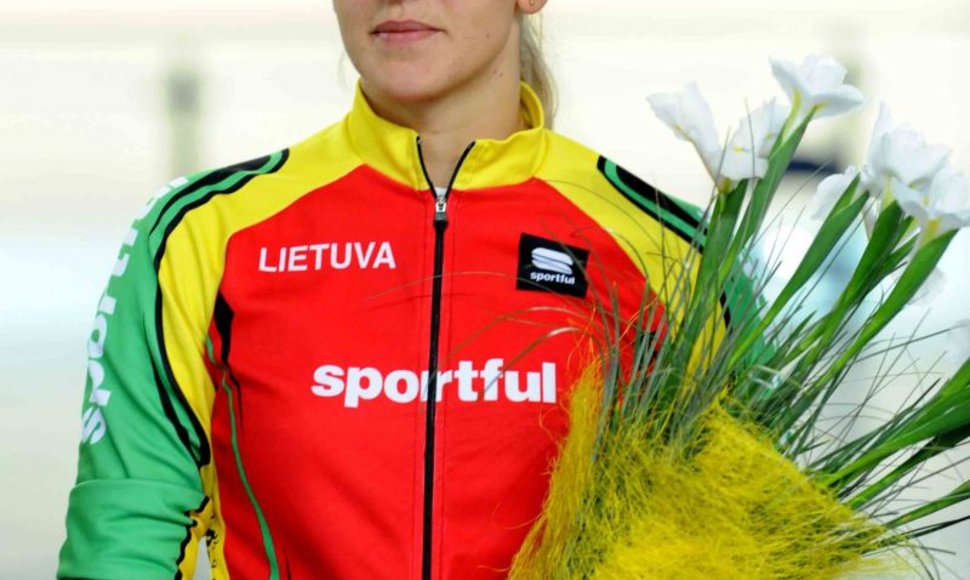 Simona Krupeckaitė, tapusi Europos dviračių treko čempionato moterų sprinto daugiakovės varžybų nugalėtoja, spalio 23–25 d. dalyvauja atvirame Lietuvos dviračių treko čempionate Panevėžyje.