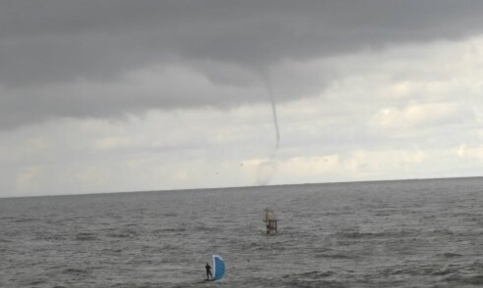 Vandens viesulas
