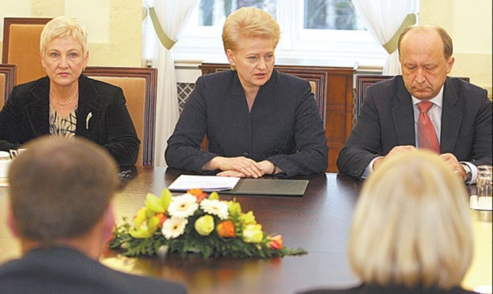 I.Degutienę, D.Grybauskaitę ir A.Kubilių Lietuvos žmonės vertina skirtingai.
