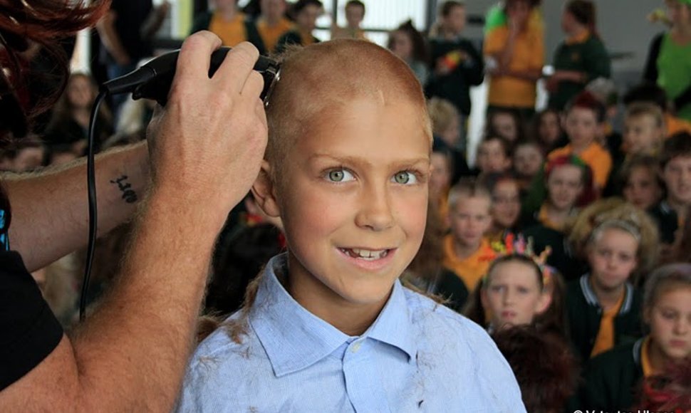 Džeremio atsisveikinimas su plaukais – solidarumo su sergančiais kraujo vėžiu išraiška.