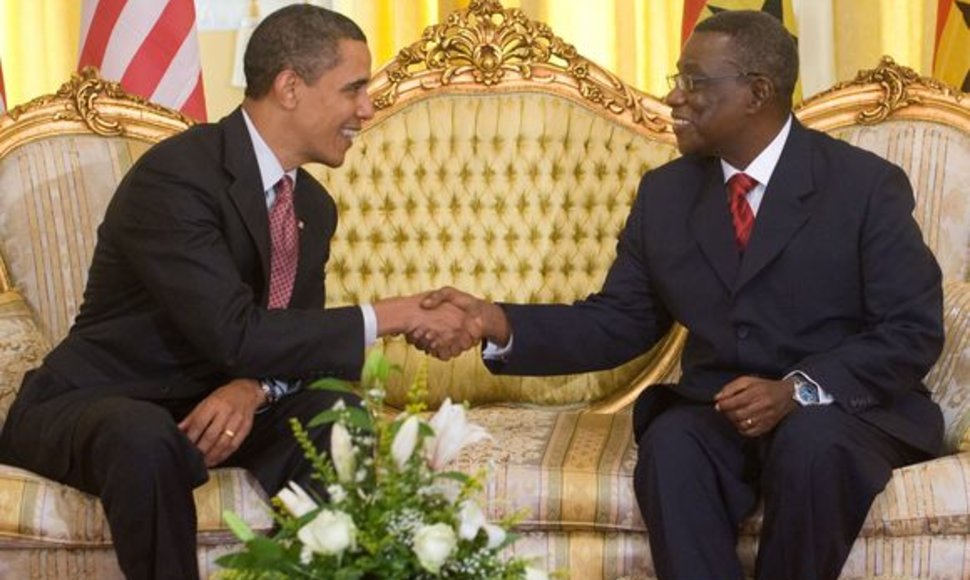 JAV prezidentas Barackas Obama ir Ganos prezidentas Johnas Atta-Millsas