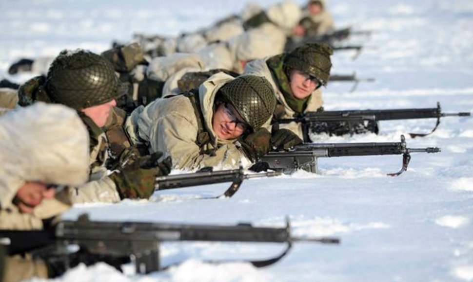 Būtinieji kariniai mokymai – tai galimybė karo prievolininkams įgyti pagrindinį karinį pasirengimą ir siekti karjeros Lietuvos  kariuomenėje. Baigiamosios būsimųjų karių pratybos vyko Rukloje.