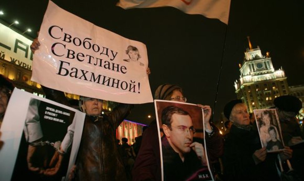 Rusijos piliečiai reikalauja S.Bachminos laisvės.