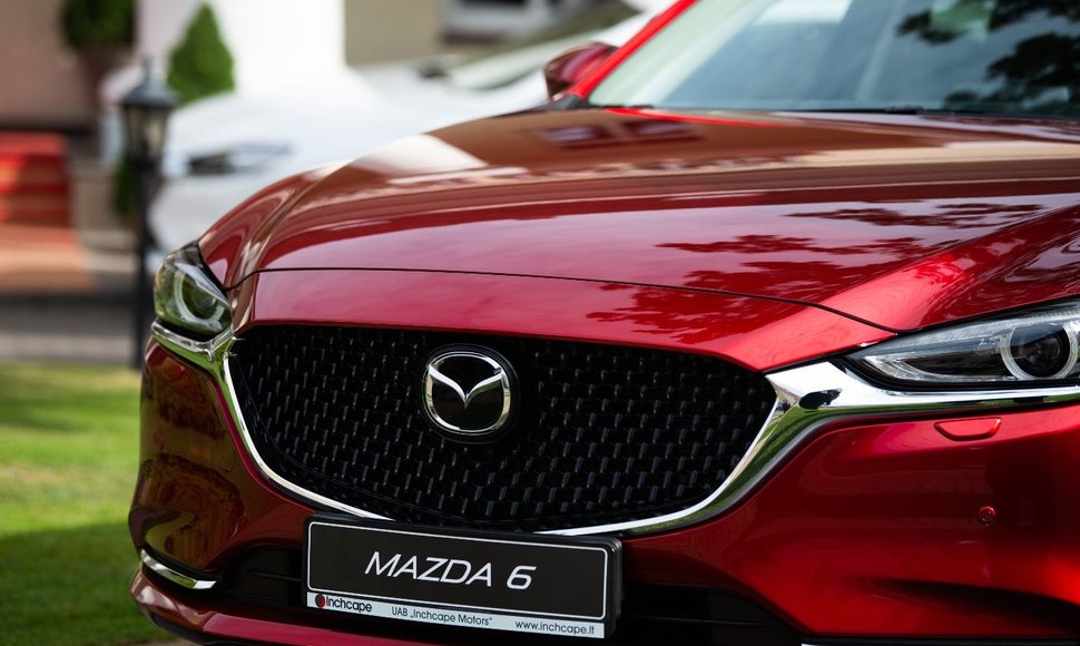 Naujoji jau ketvirtos kartos „Mazda 6“