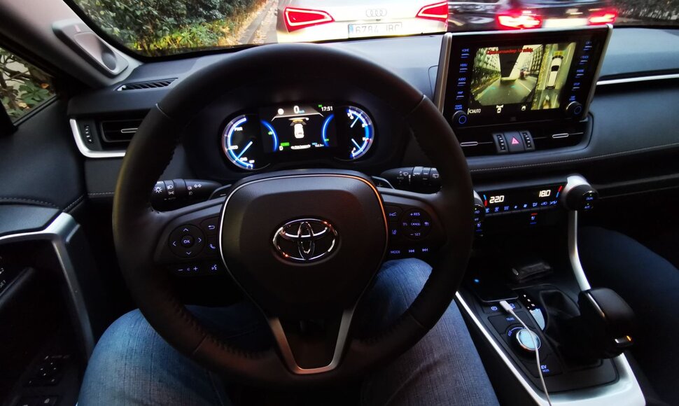 Penktos kartos &bdquo;Toyota RAV4 Hybrid&ldquo;