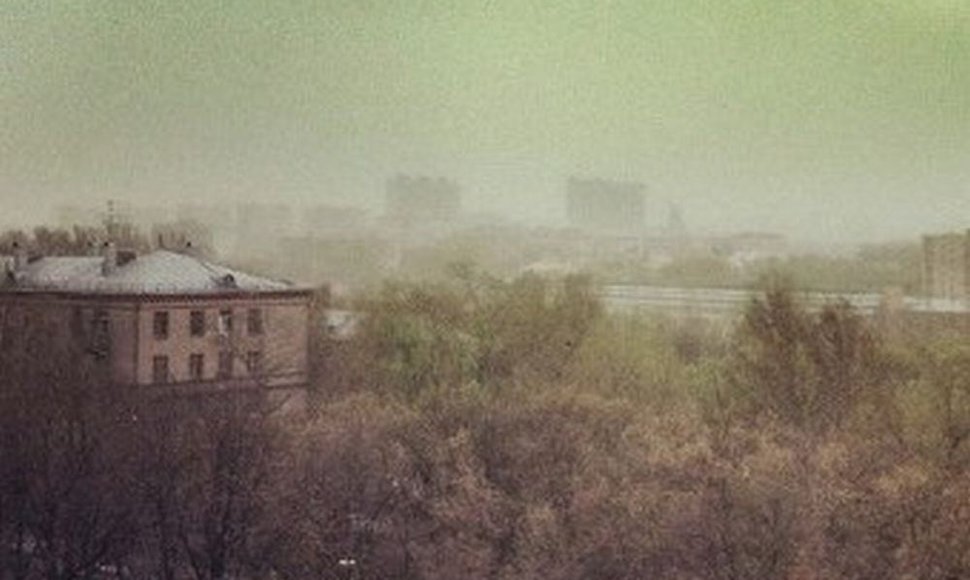 Žali debesys virš Maskvos