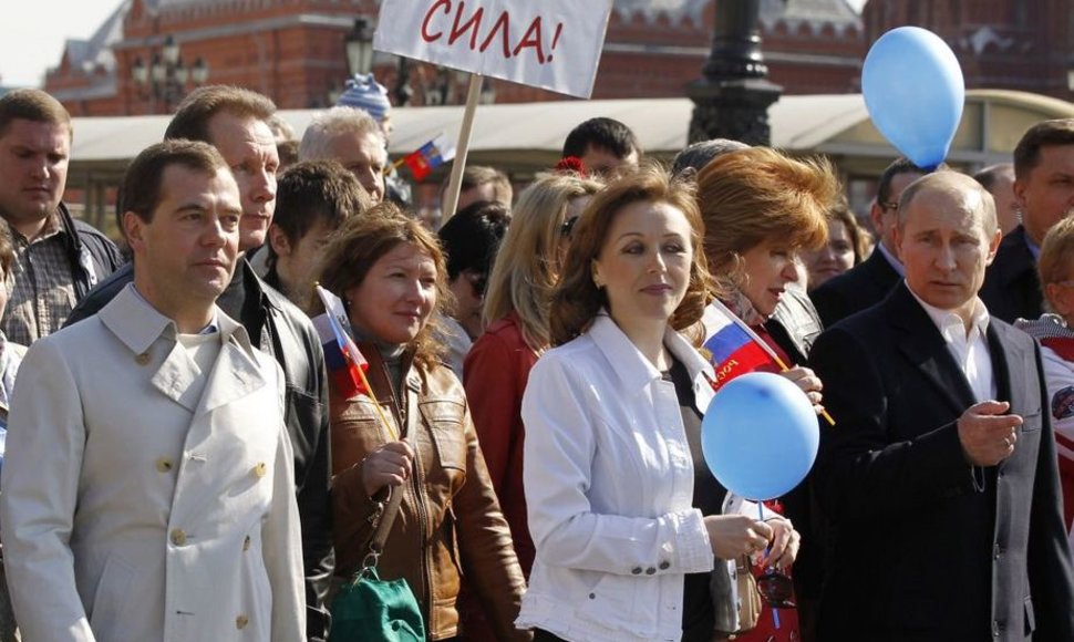 V.Putinas ir D.Medvedevas gegužės 1 d. demonstracijoje