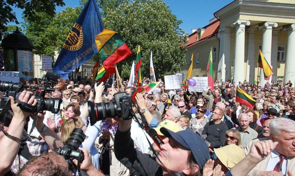 Drąsiaus Kedžio šalininkų minia Vilniuje susirinko į „Teisingumo eiseną“