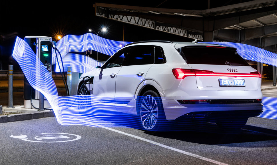 Konkursas „Lietuvos metų automobilis 2020": pretendentas Audi e-Tron