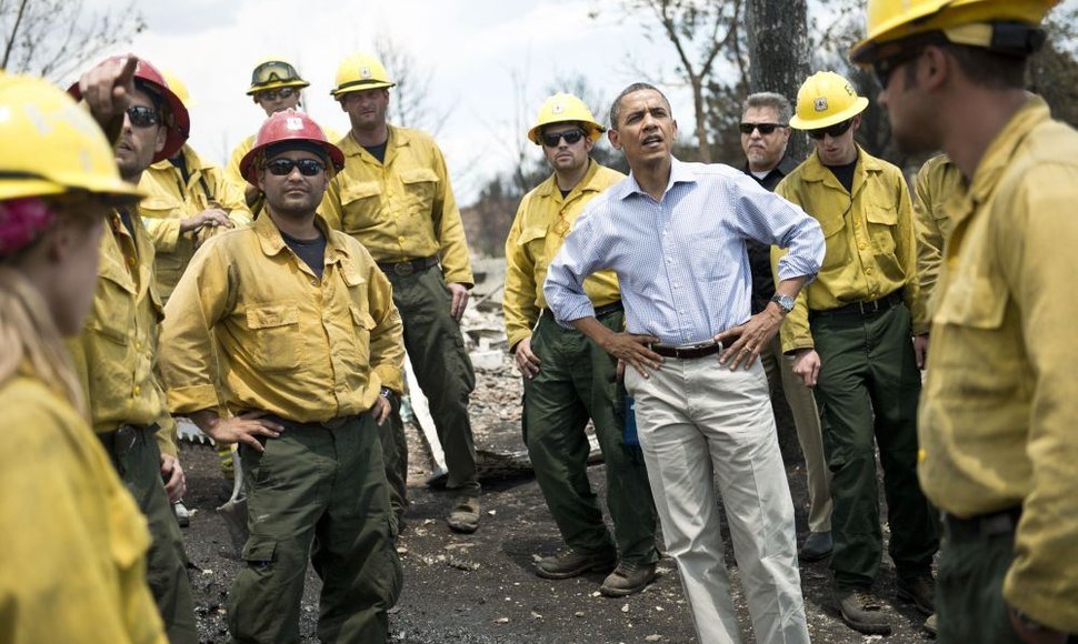 JAV prezidentas Barackas Obama aplankė gaisrų niokojamą Kolorado regioną.