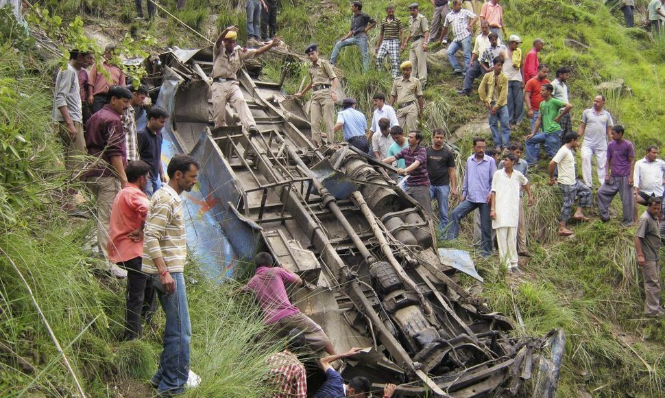 Autobuso katastrofa Indijoje