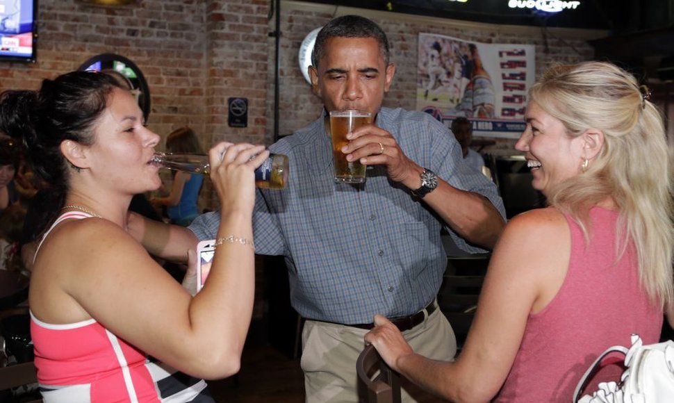 Barackas Obama mėgsta alų 