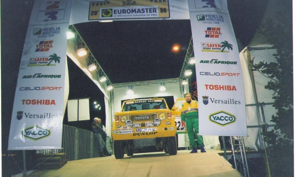 1998 m. R. Beresnevičius Dakaro ralio starte