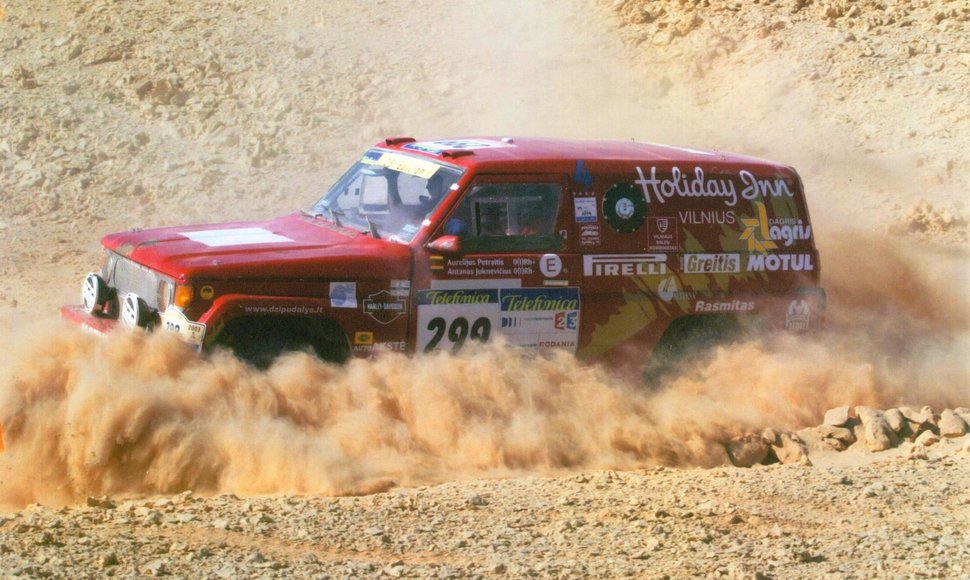 2003 metai. Paskutinis legendinės „Toyotos“ Dakaras