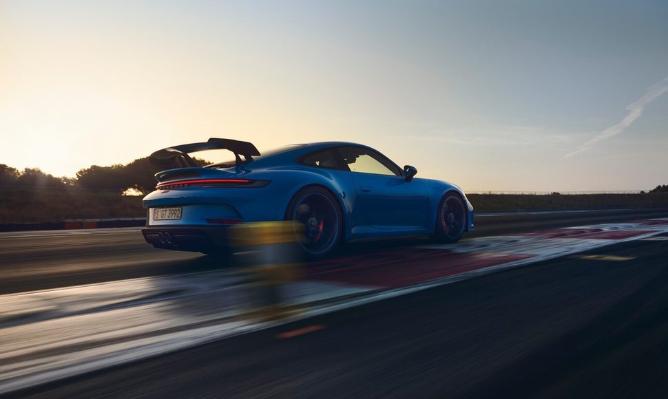 2022 m. Porsche 911 GT3 pristatymas