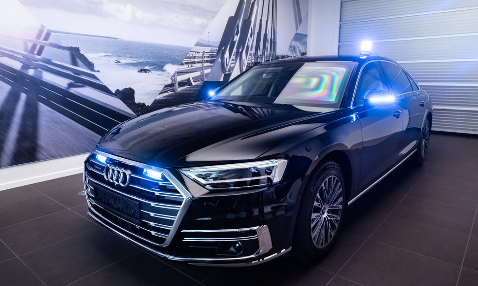 Šarvuota „Audi A8 Security“