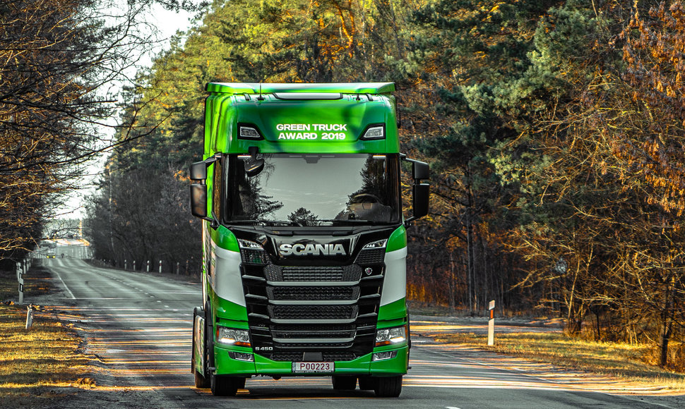 „DKV LIVE Metų sunkvežimio“ rinkimuose – tituluotas švedas „Scania 450 S“
