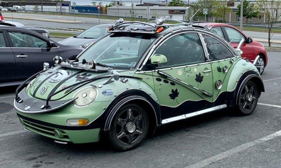 Labai keistai patobulintas VW Beetle