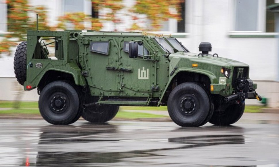 Šarvuočiai JLTV (angl. Joint Light Tactical Vehicle)