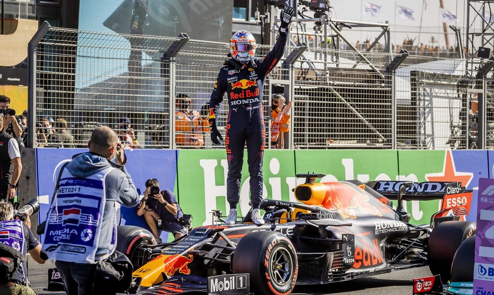 Kvalifikaciją Nyderlanduose laimėjo Maxas Verstappenas