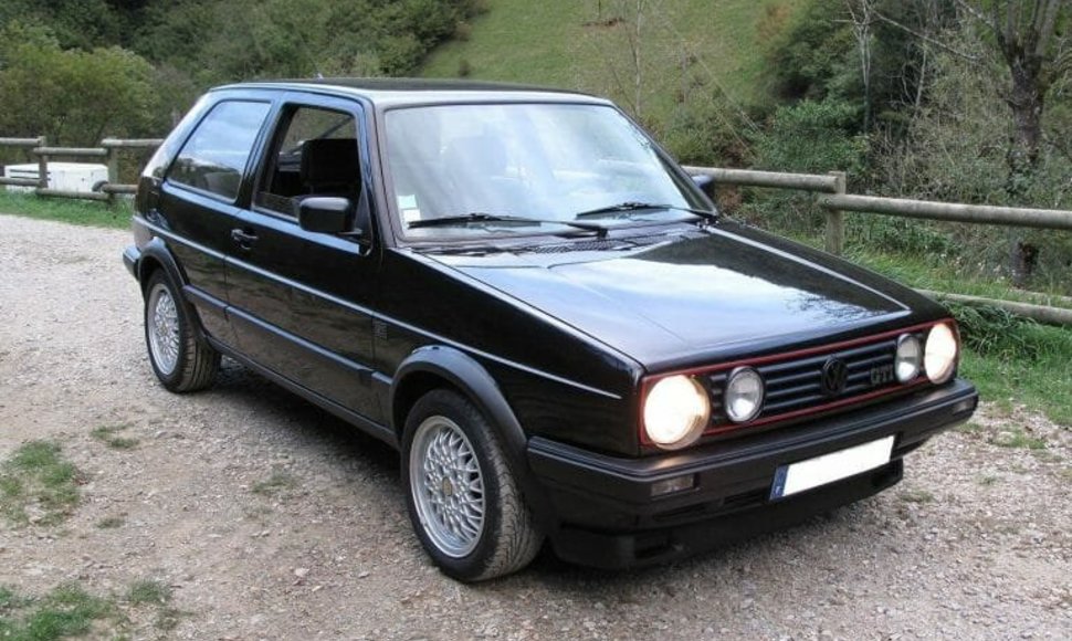 Standartinis 1989-ųjų Golf GTI