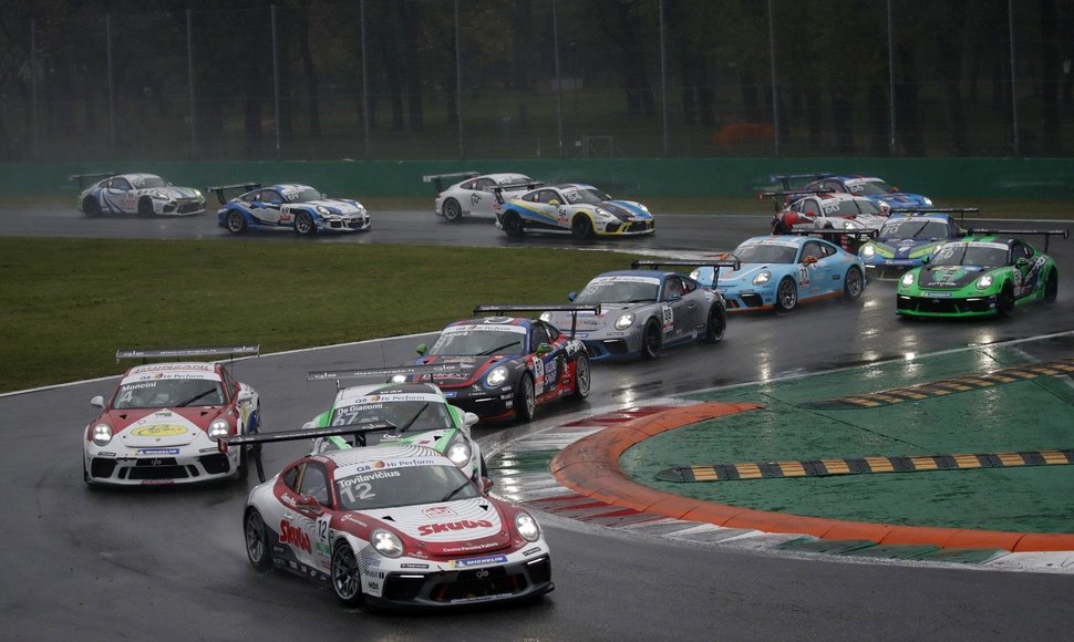 Džiugas Tovilavičius baigė „Porsche  Carrera Cup“ sezoną