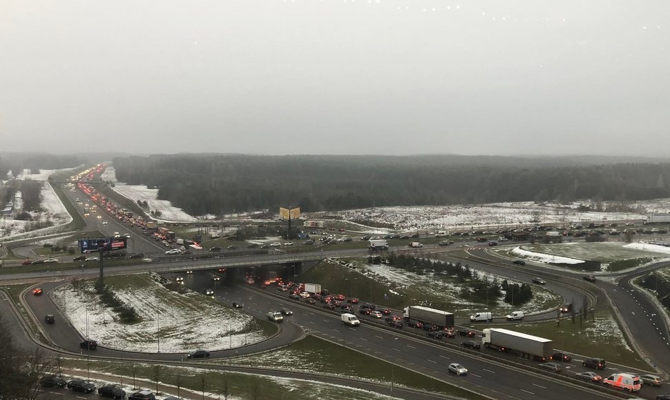 Vilniaus Vakarinis aplinkkelis antradienio rytą