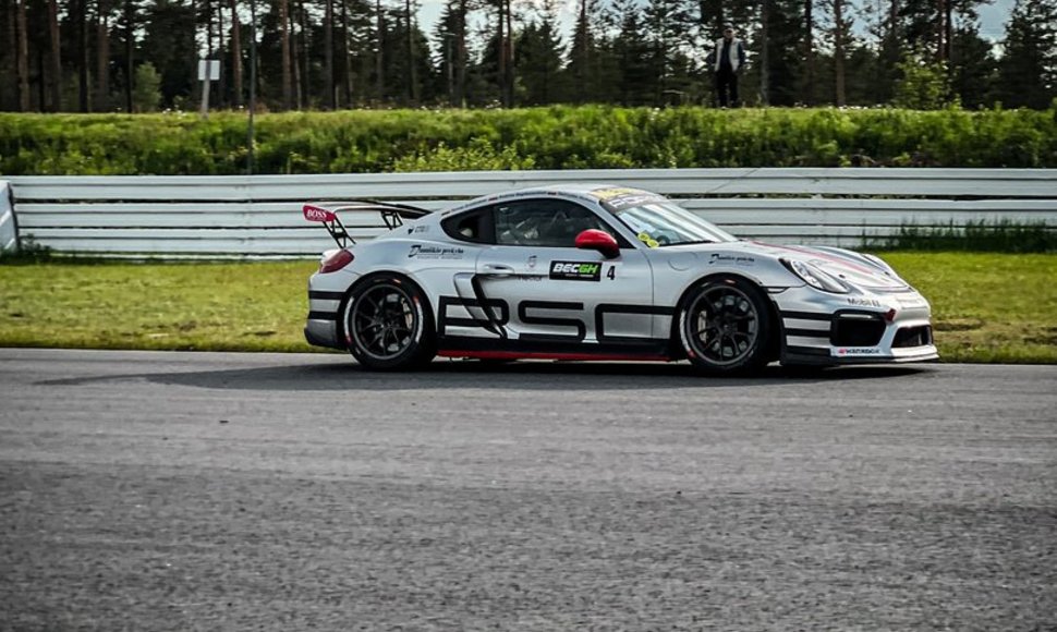 „Porsche Baltic“ komandų pasirodymas Baltijos čempionate