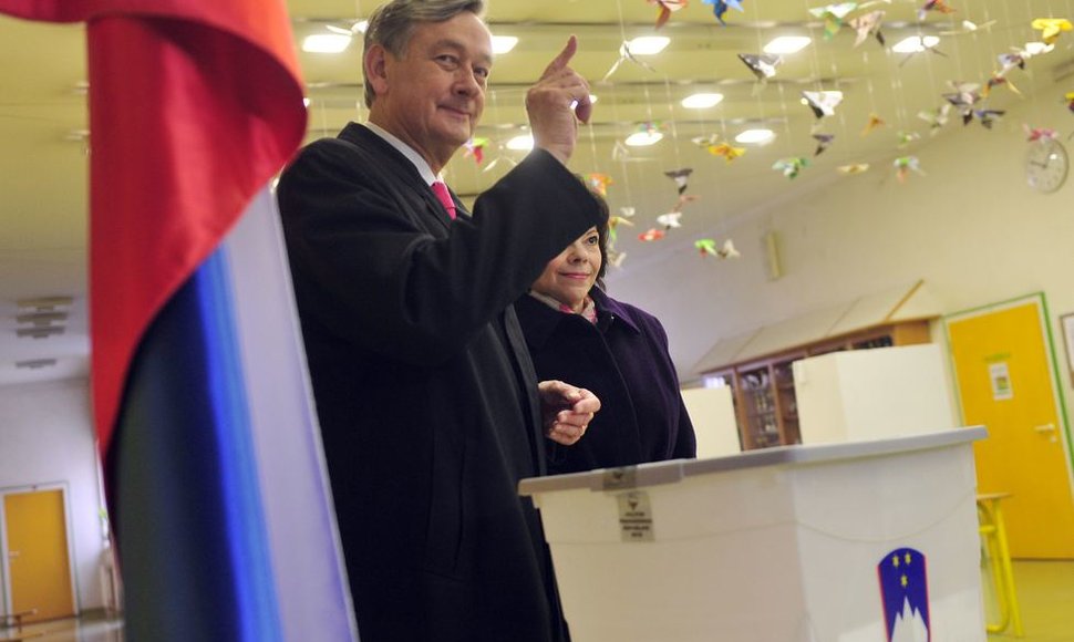 Balsuoja Slovėnijos prezidentas Danilo Turkas