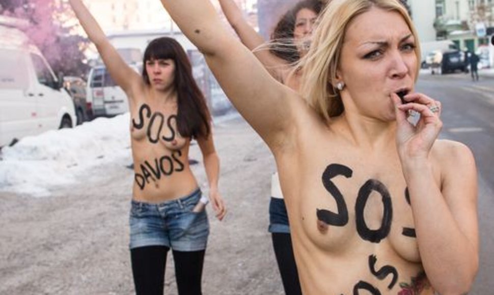 „Femen“ aktyvisčių protestas Davose