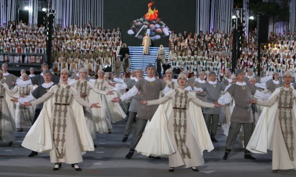 Ansamblių vakaras „Metai“.