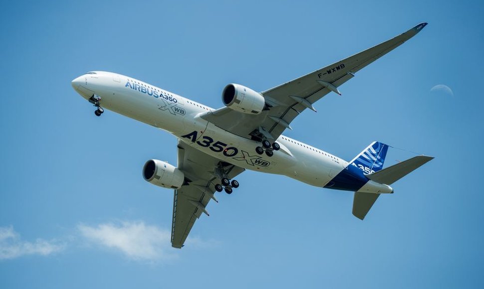 Europinio firmos „Airbus“ lėktuvo A350 pirmasis skrydis