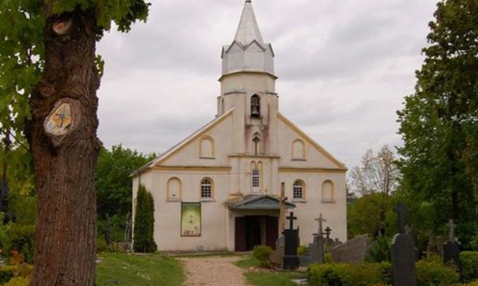 Lapių miestelio bažnyčia