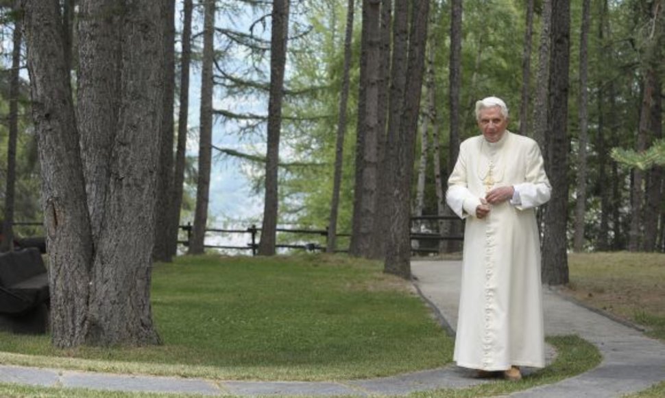 Popiežius Benedictas XVI Italijos Alpėse 