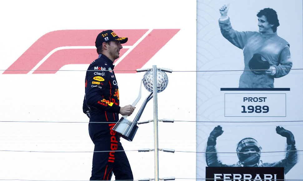 Maxo Verstappeno trumfas Japonijos GP