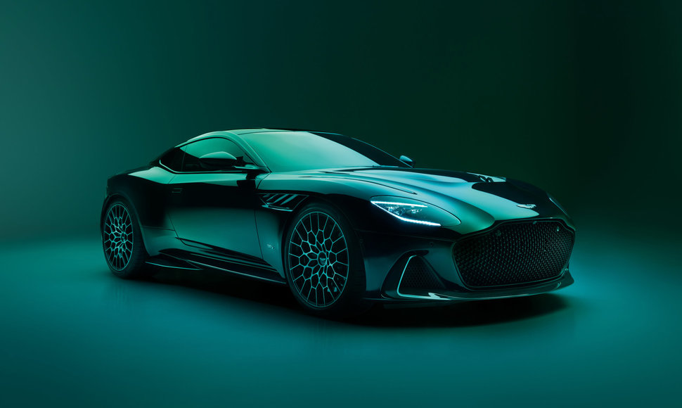  „Aston Martin“ pristatė specialią DBS versiją, kuri pranoksta visas iki šiol išleistas