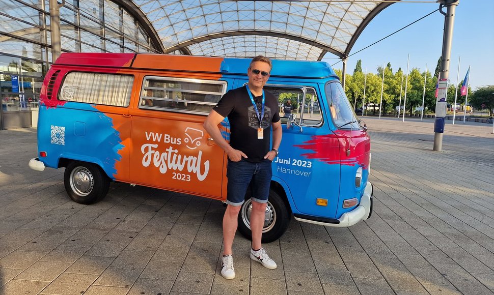 V.Milius elektriniu ID.Buzz keliavo į „Volkswagen“ mikroautobusų festivalį