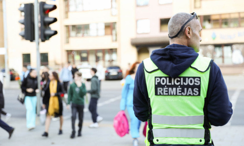 Rugsėjo 1 d. policijai talkins savanoriai