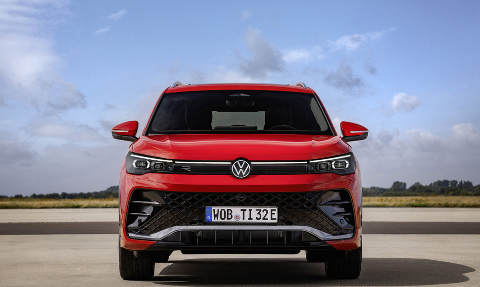 Naujas hibridinis „Volkswagen Tiguan " (2023)