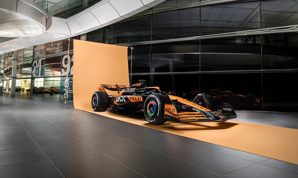 Naujo sezono bolidą pristatė „McLaren“ 
