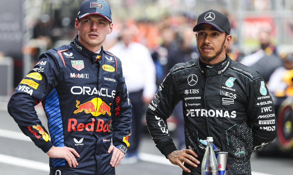 Maxas Verstappenas ir Lewisas Hamiltonas Kinijos GP