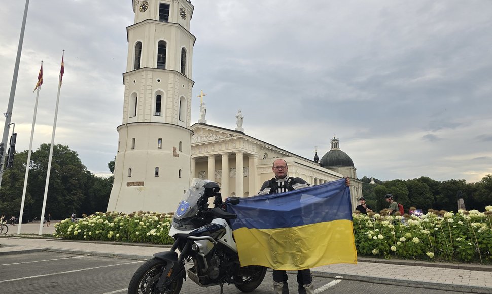 Aidas Bubinas per 109 su puse valandos apvažiavo Ukrainos kontūrą Europoje 